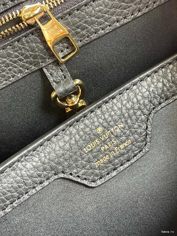 CAPUCINES PM LOUIS VUITTON 0813